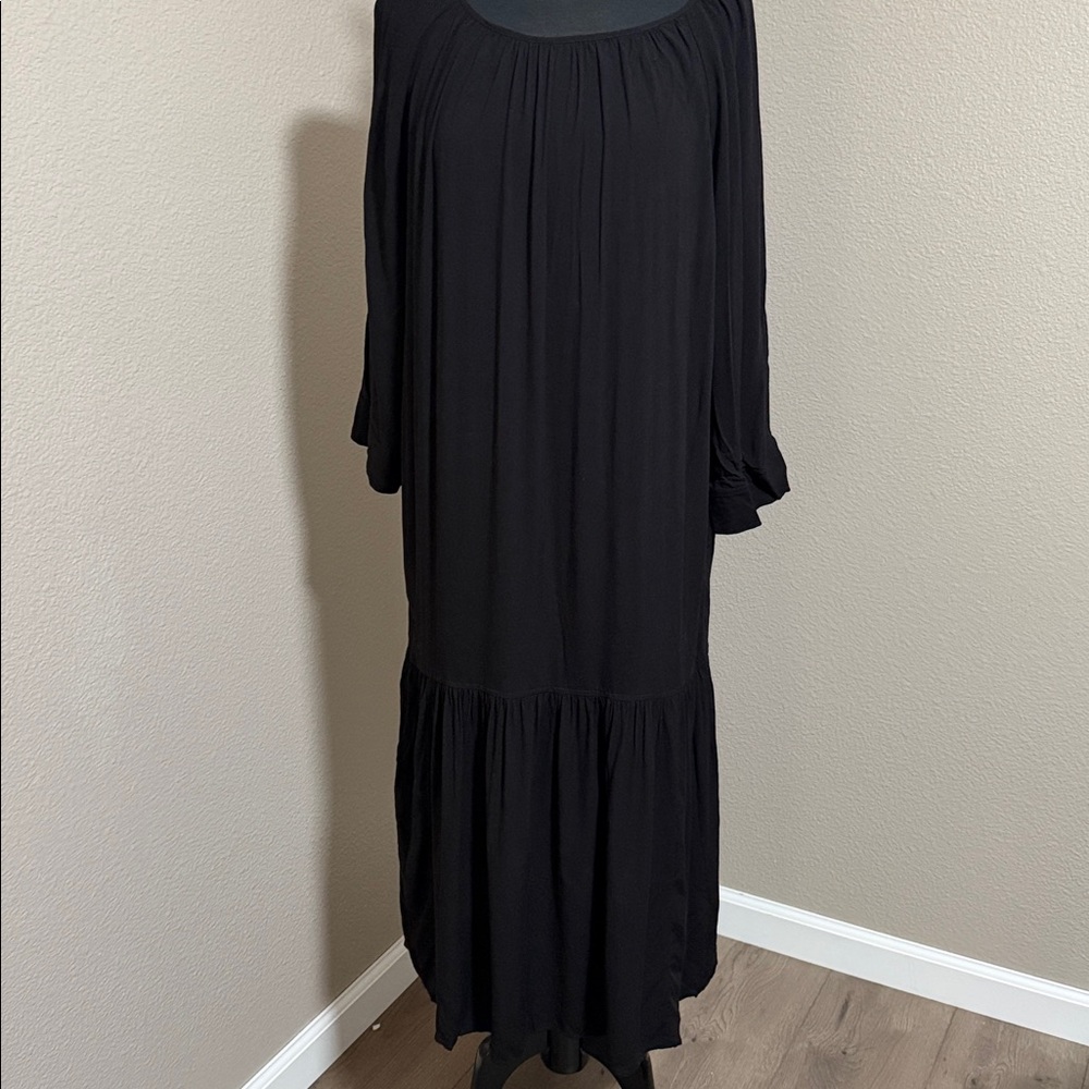 H&M Elegant Black Apparel